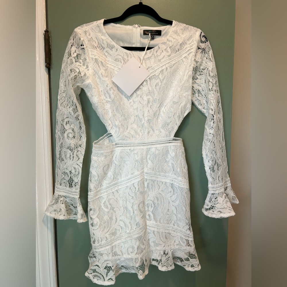 Size small white long sleeve dress! Perfect for bridal shower!